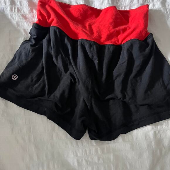 Lululemon black and red Shorts - Picture 1 of 4